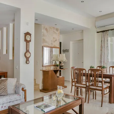 Villa Evita Ratzaklíon